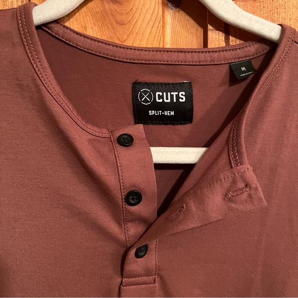 Cuts Clothing Maroon Split-Hem L/S Henley - Picture 3 of 5